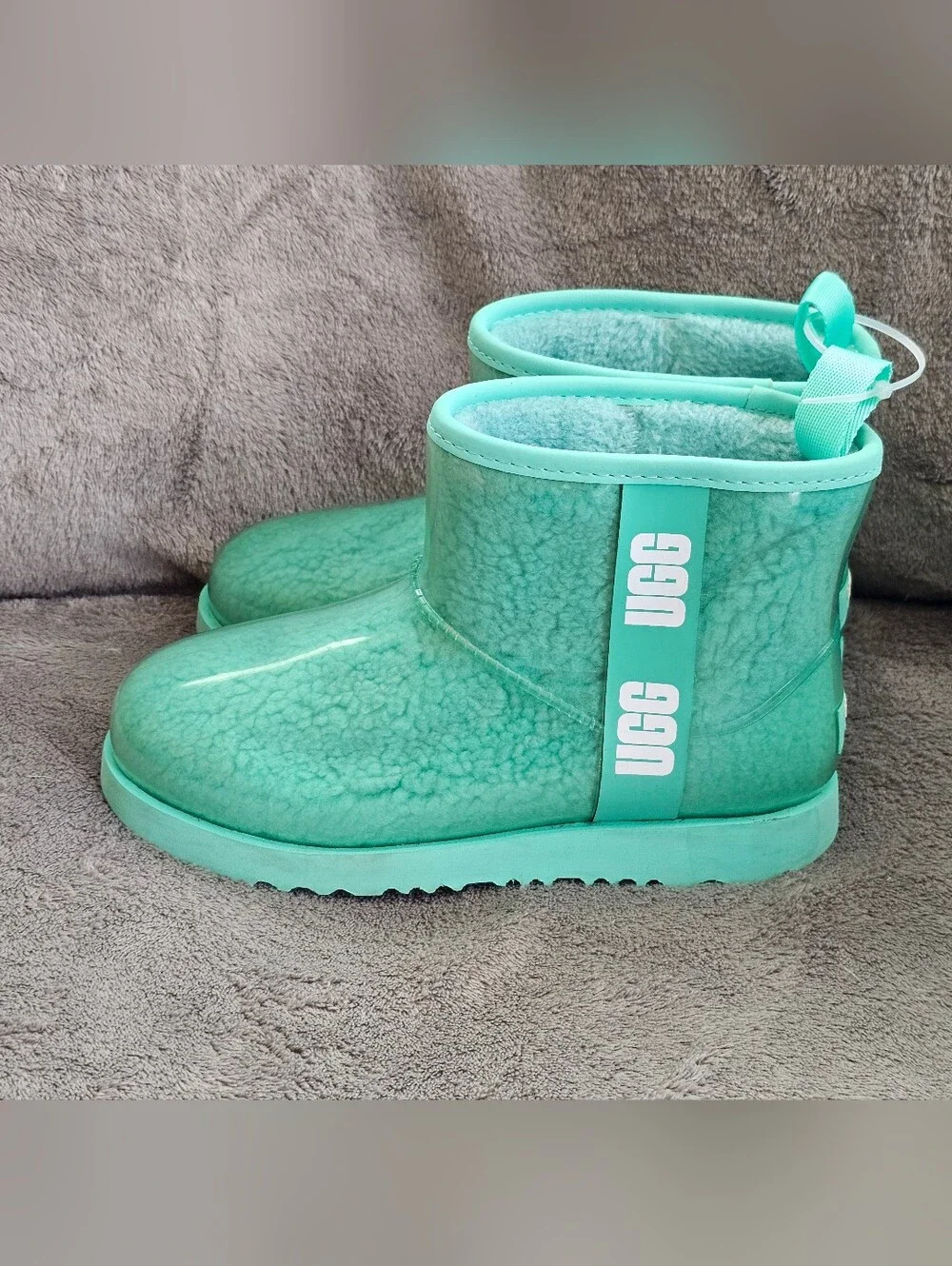 UGG item good
